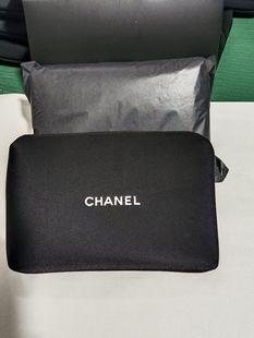 Counter VIC Etiquette Classic Diving Material Cosmetic Bag Convenient Travel Storage Bag Black Hand Bag Gift Box