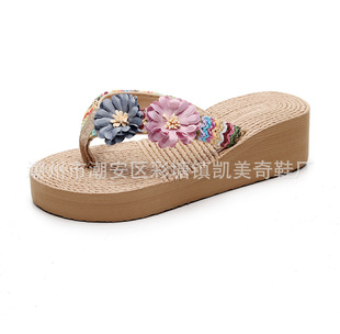 2024 new ethnic style flower muffin flip flops Hainan Sanya holiday seaside beach fashion sandals