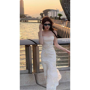 Also pool white heavy sequins embroidered suspenders dress national style embroidered dress pleated waist skirt