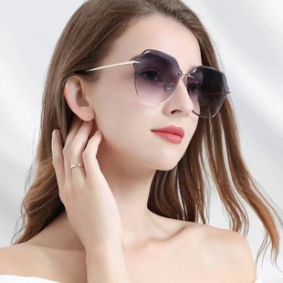 Light Luxury Style with Makeup and Beauty Without Makeup Douyin Frameless Anti-Uv Women's Sunglasses