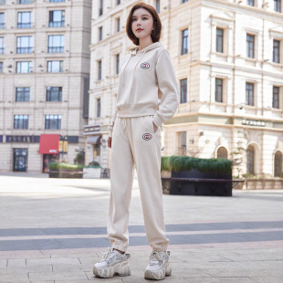 Factory factory direct sales of a generation of hair fried street age-reducing slimming foreign style spring and autumn new leisure sports suit women's tide