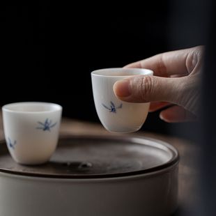 Hand painted orchid tea cup white porcelain single Cup household ceramic tea cup kung fu tea set underglaze small size tea cup