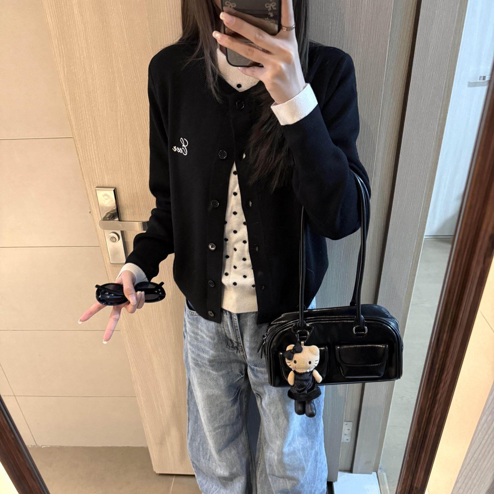 2026 autumn/winter new collection: black polka-dot faux two-piece cardigan sweater, Korean-style preppy outfit, knitted top