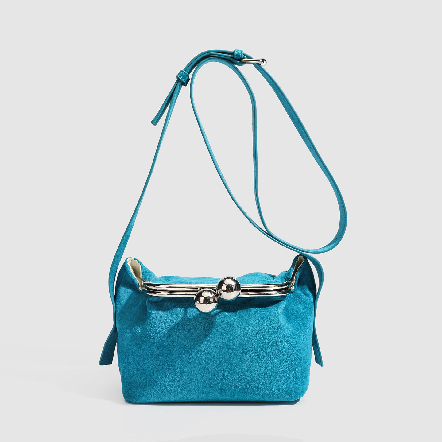 Niche design buckle shoulder/crossbody bag, stylish and sophisticated mobile phone bag, Korean style minimalist handbag, wholesale.