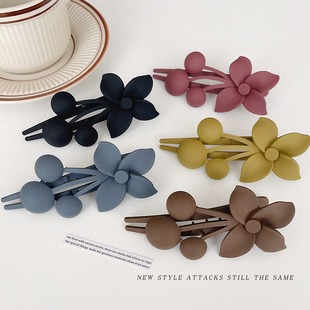 Advanced Sense Hairpin Women's Grab Back Head Clip Cyber Celebrity Clip Hair Disc Artifact 2024 New Style One-character Clip Hairpin Headwear