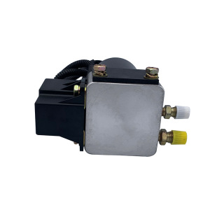 Suitable for Hongyan Jieshi Xinjingang cab electric lifting motor oil pump assembly 5002-500550Y