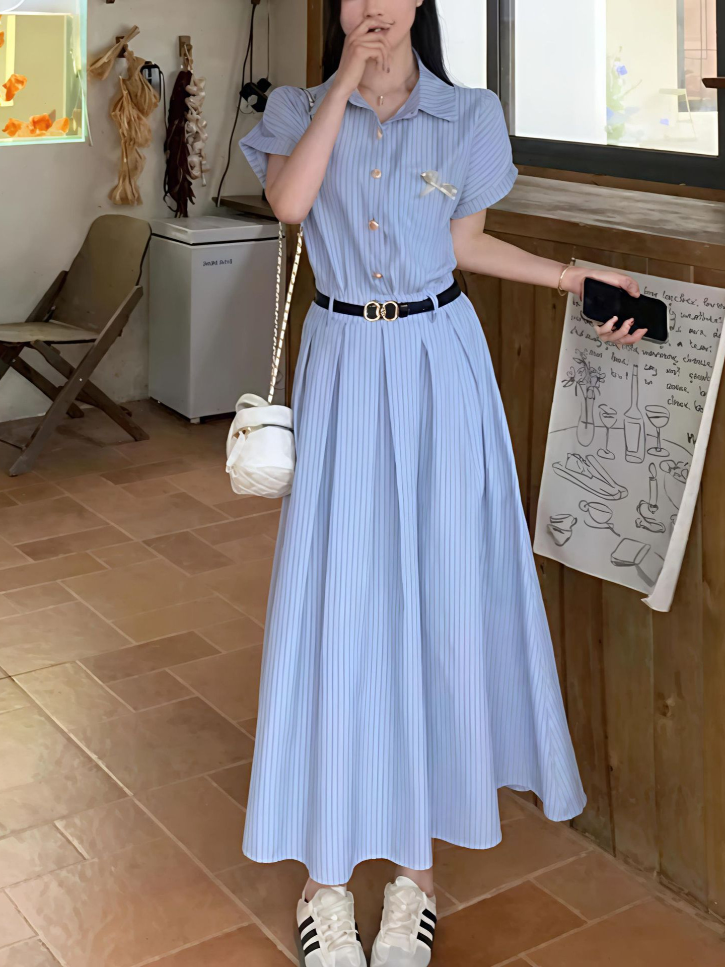 Summer-style blue polo collar shirt dress, plus-size, elegant, flattering, and slimming striped dress for commuting.