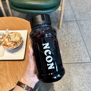 Plastic water cup large capacity male and female sports outdoor fitness tea high temperature resistant high color value with rope leak-proof cup