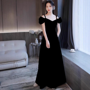 French Light Wedding Dress 2025 New Bride Simple High-end Satin Sling Out Yarn License Engagement Dress