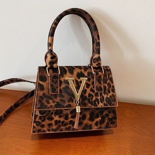 Original Light Luxury 2024 New High-value Portable Fashion Bag Shoulder Bag All-match Chain Ins Crossbody Bag