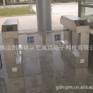 NGM blocking passage gate series, intelligent double-pole fence gate, parking lot remote control lever gate style