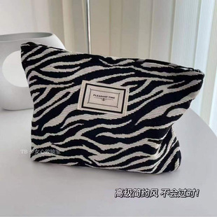 High-grade Leopard Print Cosmetic Bag Large Capacity Light Luxury Storage Portable Wash Makeup Storage Bag Handbag Clutch Bag YG