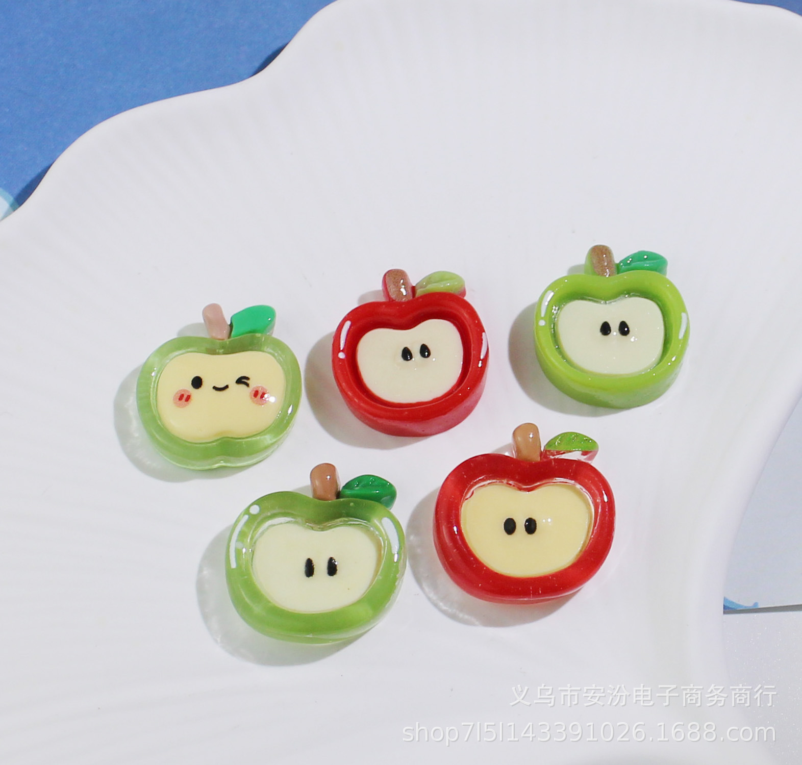 Hot Selling Cute Large Apple Jewelry Accessories Phone Case Shoe Flower Keychain DIY Material Manufacturers Wholesale Manufacturers