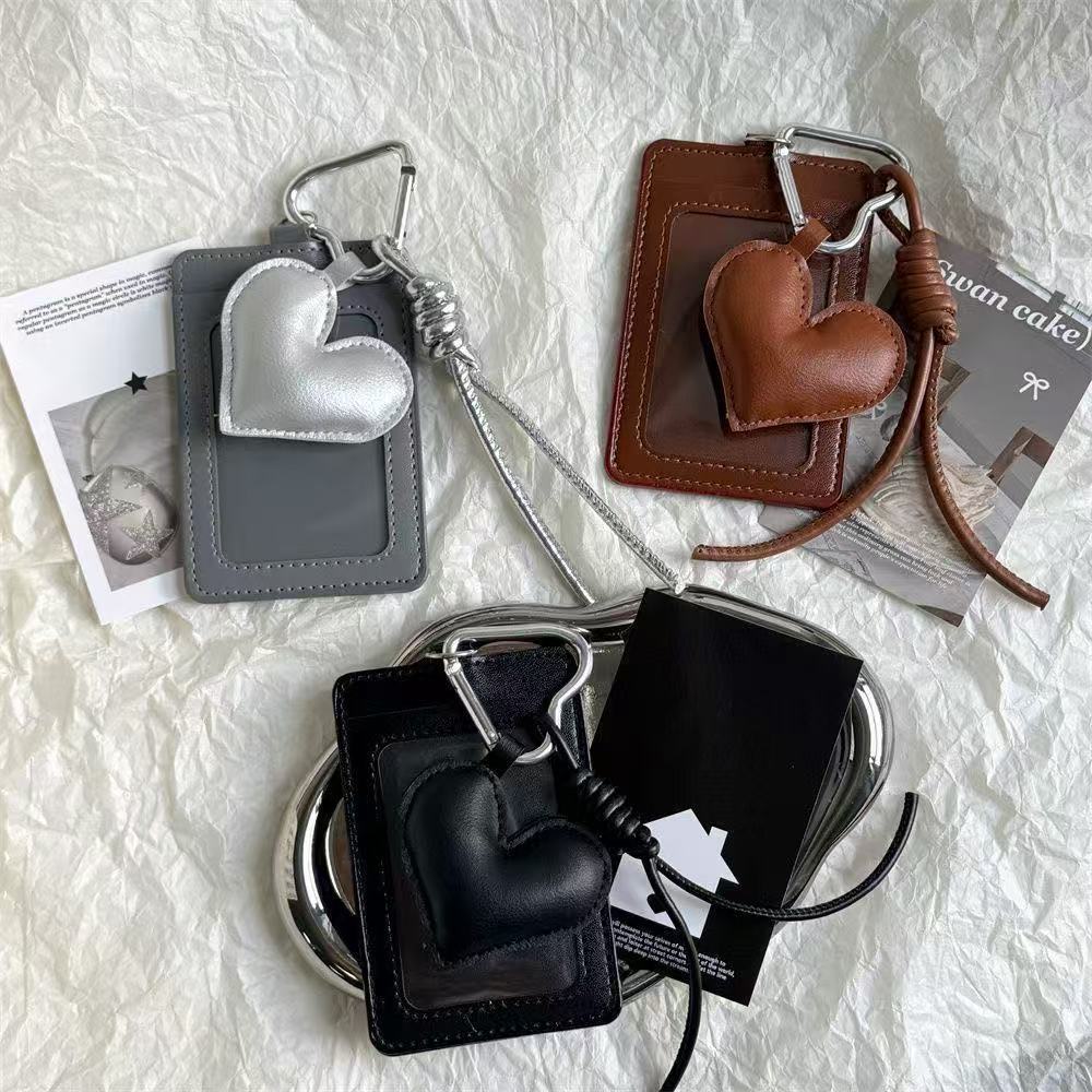 Leather Card Holder with Sweet and Cool Korean-Style Heart-Shaped Miu-Style Pendant, Suitable for Id Cards, Bus Cards, Campus Cards, and Access Cards