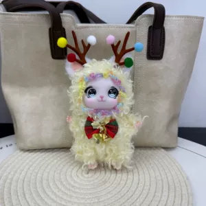 Мягкие новогодние игрушки-брелоки на сумку