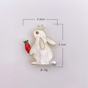 White Rabbit Brooch Exquisite Carrot Rabbit Corsage Pin Button Design Sense Shirt Dress Accessories