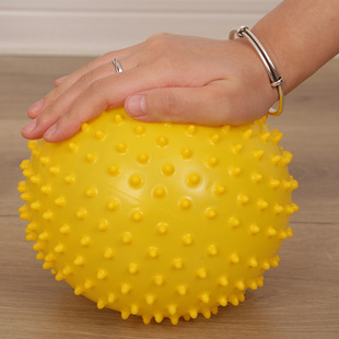 Wholesale massage ball fitness fascia ball muscle relaxation ball acupoint massage stab ball grip fitness ball