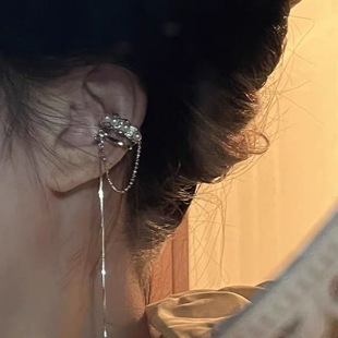 Angel wings ear clip female star Awn ear bone clip female niche design versatile personality student earless ear bone clip