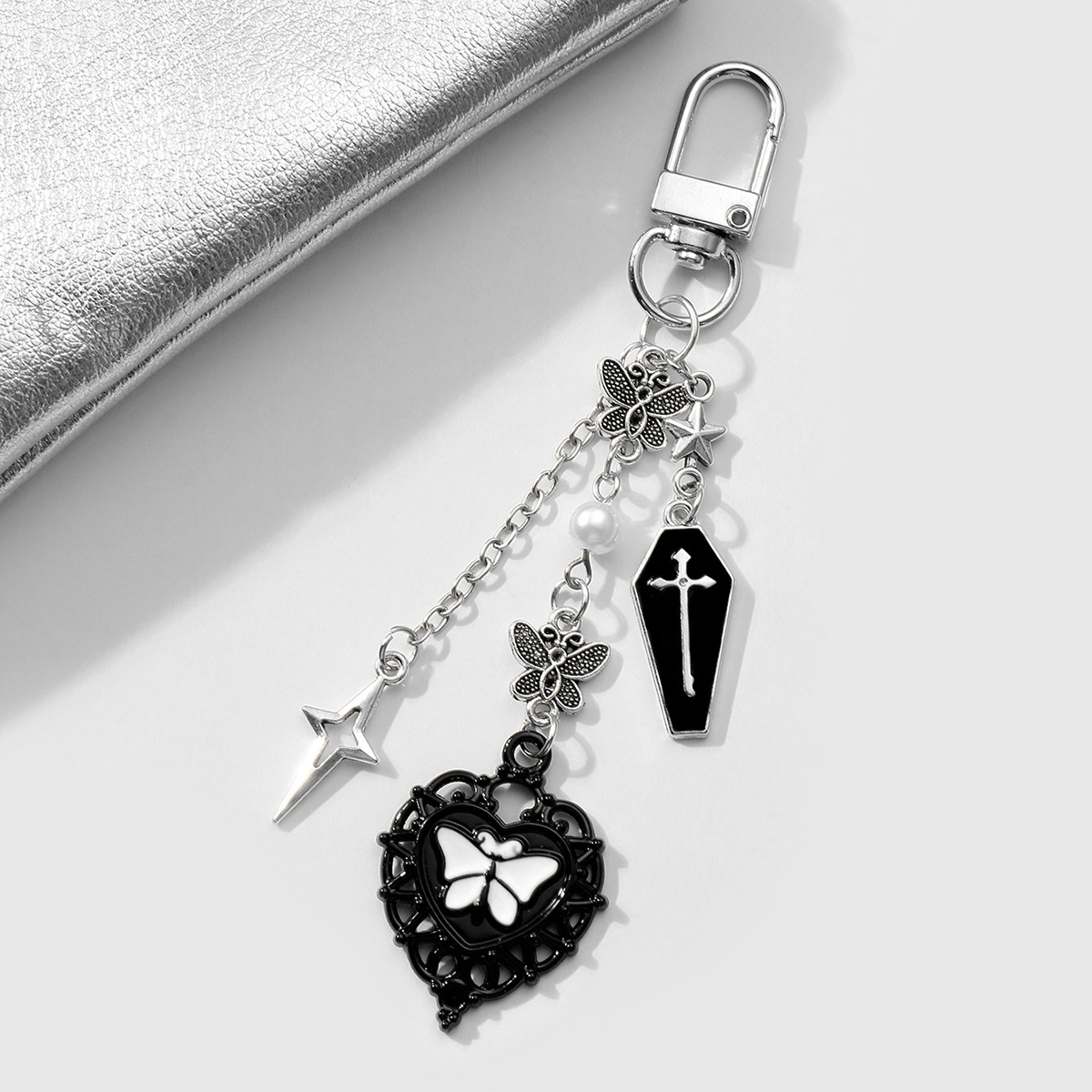 Cross-border Explosions Dark Wind Stars Chopper Bag Pendant Mobile Phone Chain Gothic Cross Butterfly Love Keychain