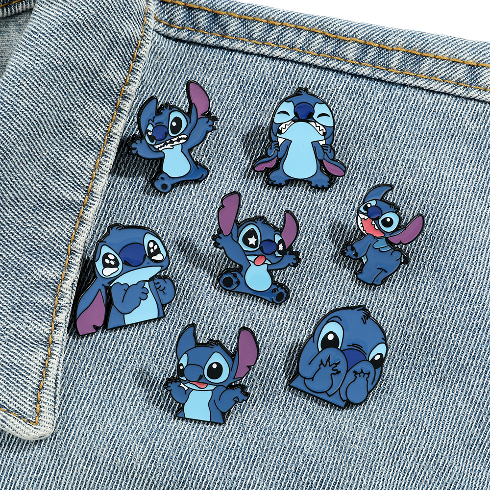 Cute creative European and American cartoon Stitch brooch funny stitch metal badge alloy drop oil bag accessories