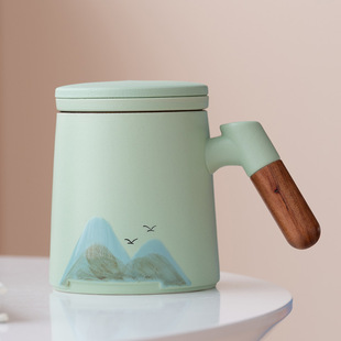 Guochao Ceramic Tea Cup with Lid Filter Mug Household Large Capacity Water Cup Tea Separation Office Cup Accompanying Gift