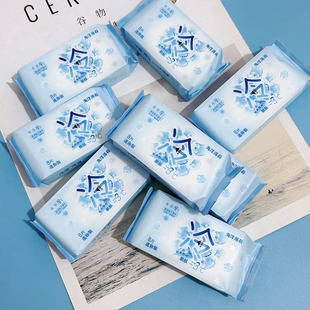 Summer Cool Wipes Cool and Refreshing Mint Wipes Mint Flavor Outgoing Portable Small Bag of Wet Wipes Sweat Wipes
