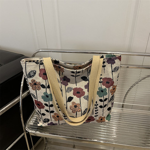 Popular Large Capacity Ethnic Style Niche Shoulder Bag Women's 2025 New Ins Canvas Bag Class Portable commuter bag