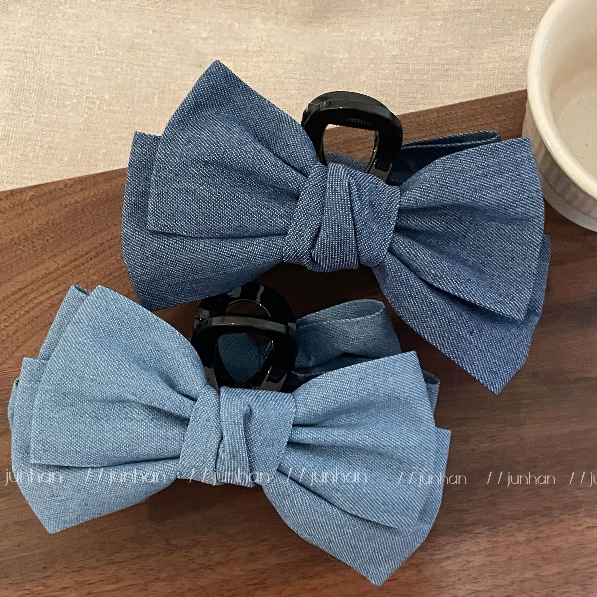 Vintage Elegant Denim Bow Large Grab Clip Women's Back Head Hair Clip Headwear Shark Clip Hair Volume