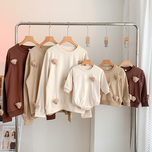 Three-dimensional bear parent-child clothes autumn and winter baby's three-mouth four-mouth full home decoration cartoon long-sleeved sweater in stock direct sales