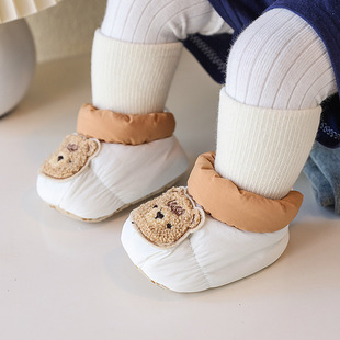 Baby shoes autumn and winter boys and girls 0-1 years old soft bottom shoes and socks 8 toddlers 3-6-9 months non-slip cotton shoes