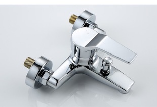 Wholesale all copper IELTS shower triple faucet copper body mixing valve thickened antifreeze hot and cold mixing valve bathtub faucet
