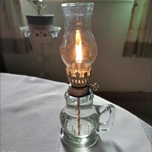 Rural old-fashioned kerosene lamp housewarming retro green ancient kerosene lamp 7080 s Buddha lamp wedding night light