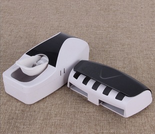 Toothbrush sterilizer intelligent UV sterilization toothbrush disinfection rack punch-free installation automatic induction toothpaste squeezer