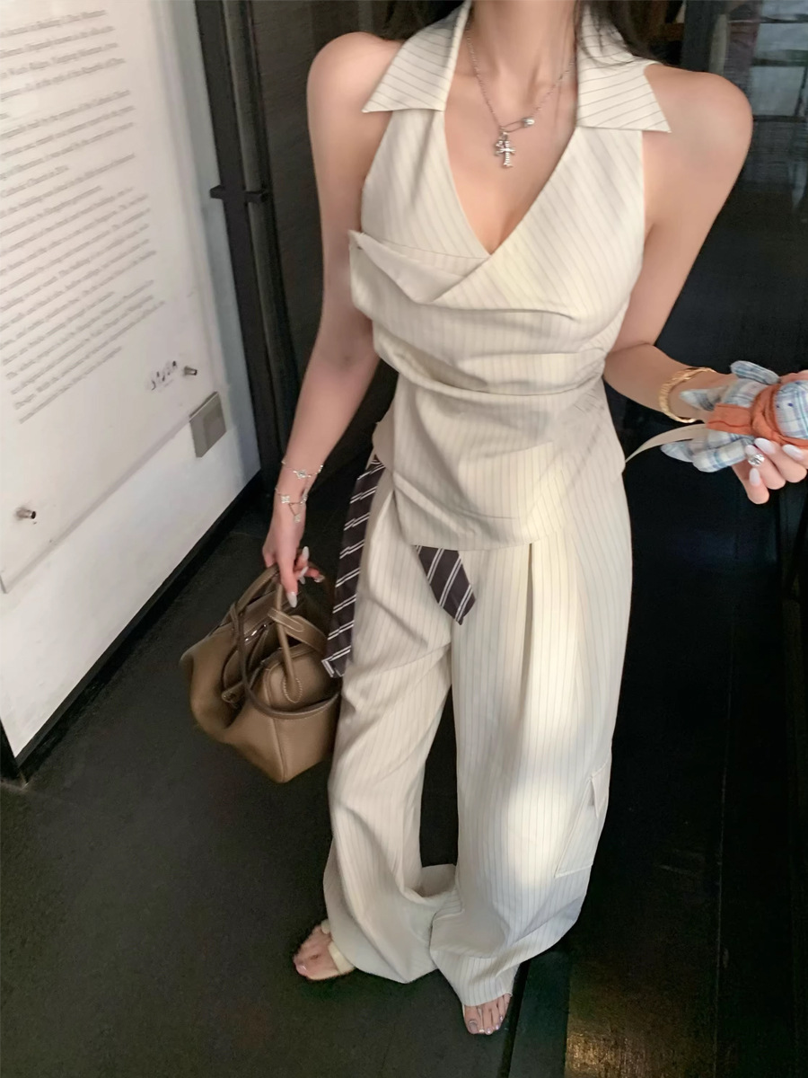 "Relaxed Weekend" Old Money Style Women's Spring/Summer Sleeveless Vest Top and Striped Wide-Leg Pants Set