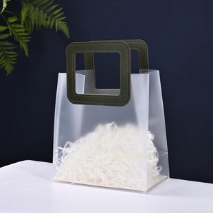 Pp Handbag Custom Logo Christmas Transparent Frosted Gift Bag Wedding Souvenir Bag Birthday Gift Bag