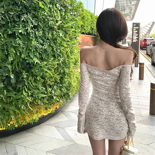 [Doris Dream] dress Women's Spring and Summer Stretch Pure Desire Spice Hip Skirt Off-shoulder White Lace Skirt