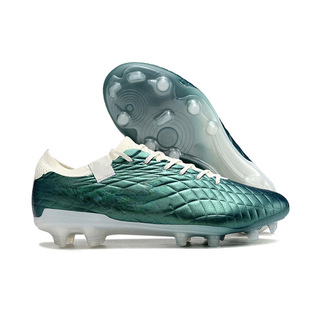 Putian foreign trade cross-border wholesale legendary 10 generation waterproof fg nail short nail men's sports training 2024 new football shoes