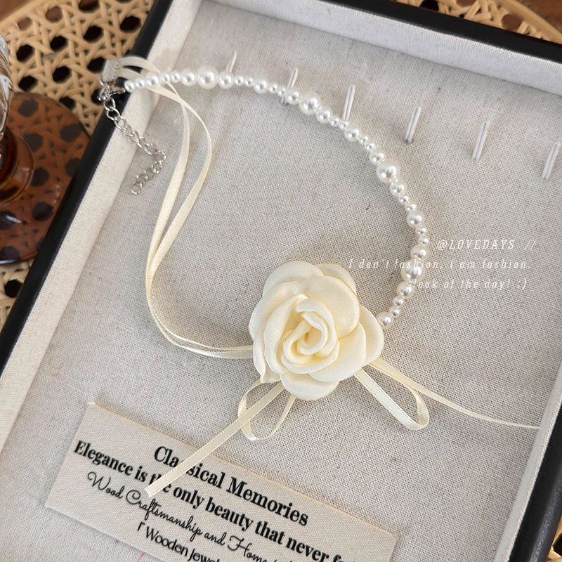 Camellia Flower Pearl Choker Necklace for Women 2025 Spring Fresh and Sweet Pearl Necklace with a High-End Feel