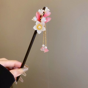 In stock ancient style wooden hairpin new Chinese style high-grade Hanfu women's headdress Lotus Magnolia hairpin updo hairpin