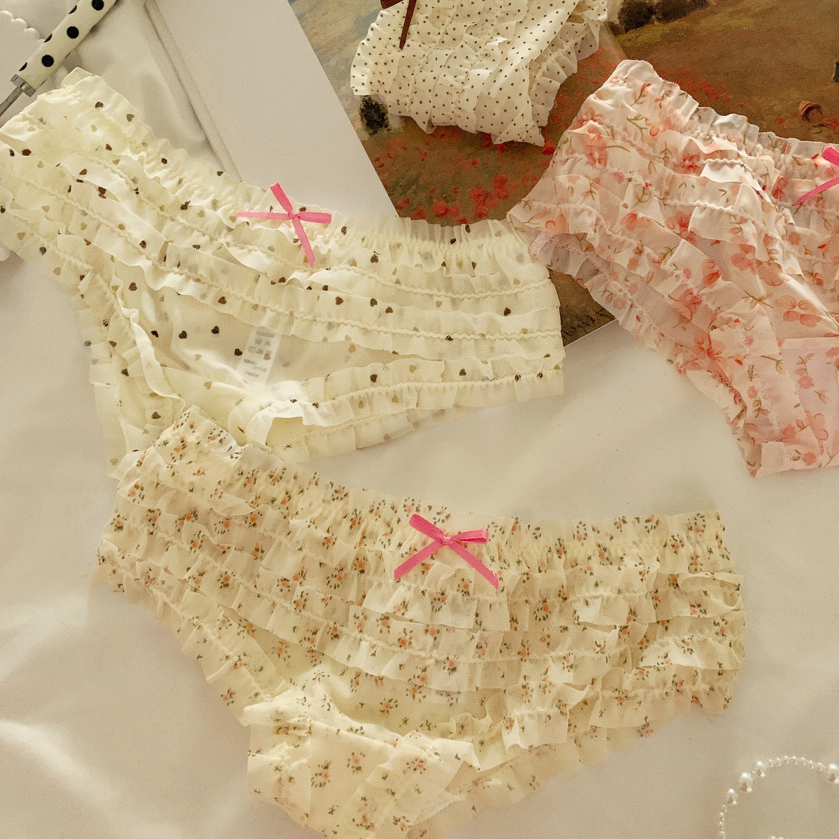Vintage Sweetheart Style ~ Sexy and Innocent Sweet Cake Mesh Panties, Breathable Pure Cotton Crotch, Low-Rise Women's Triangle Panties