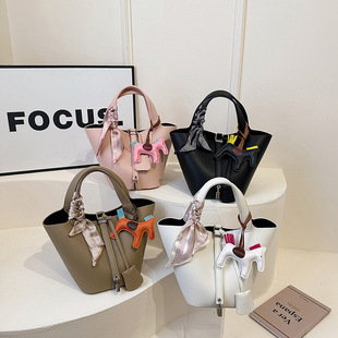 High-end Western Style Small Bag Women's 2024 New Style Popular All-match Crossbody Bag Internet Popular Mini Handbag Bucket Bag