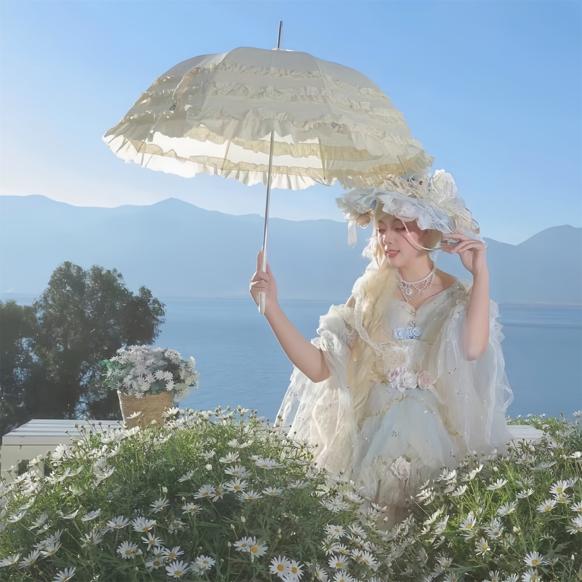 Japanese Gothic style Lolita umbrella, original girly princess umbrella, lace birdcage umbrella.