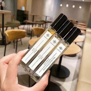 Perfume men and women lasting fragrance light fragrance encounter black opium Vietnam minority night market stall perfume wholesale