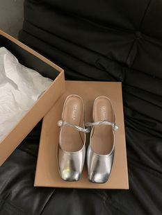 French Half Slippers Children's New Summer 2024 Explosions New Chinese Style Beautiful Sandals Flat Toe Silver Sandals