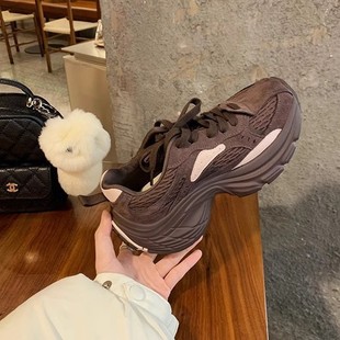 Grape Mom 2024 Autumn and Winter New Sports Style Niche Color-matching Lace-up Increase Thick Bottom Suede Dad Shoes Women's Autumn and Winter