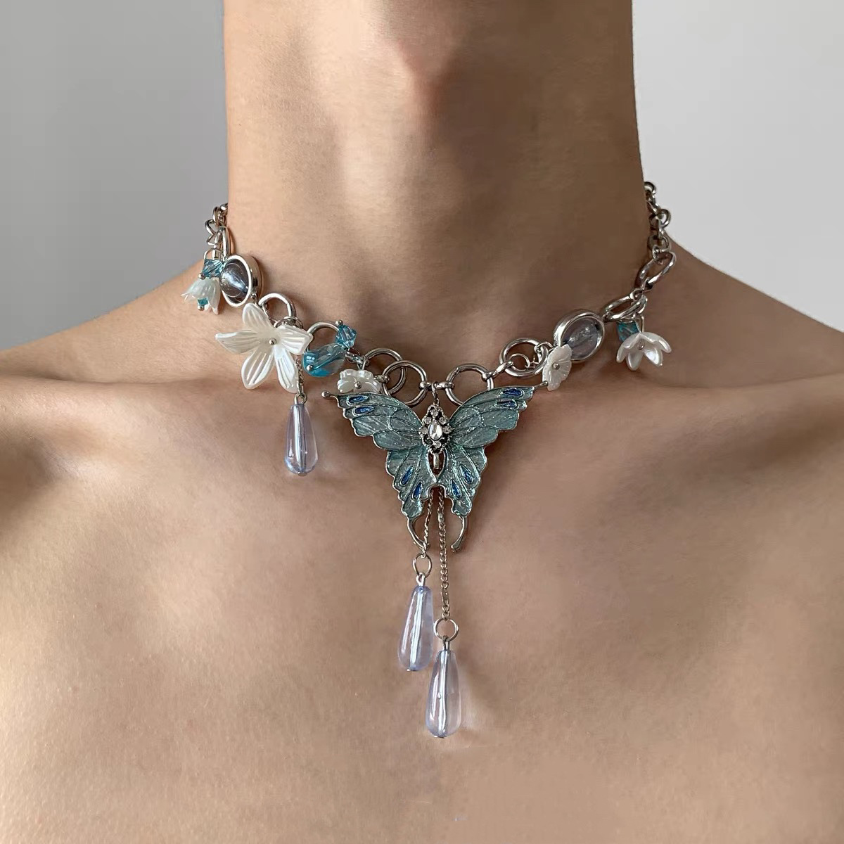 Star-shaped double-layer necklace, men's trendy sweater chain, light luxury niche design, hip-hop style, couple's collarbone chain.
