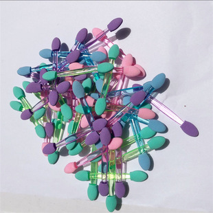 Factory direct latex sponge eye shadow stick vignetting beauty brush double eye shadow brush pink heart-shaped handle beauty tools