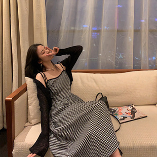 2024 Summer new thin elegant sun protection shirt V-neck lace one button knitted cardigan women's top short coat