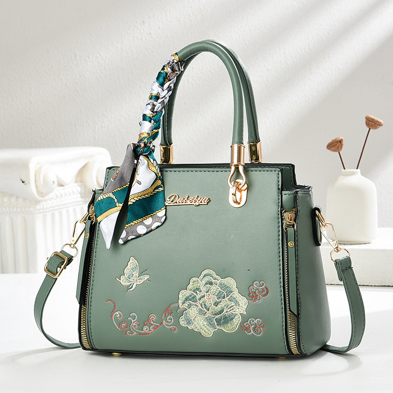 High-end, modern Chinese-style embroidered crossbody bag, perfect for middle-aged women, ideal as a summer gift.