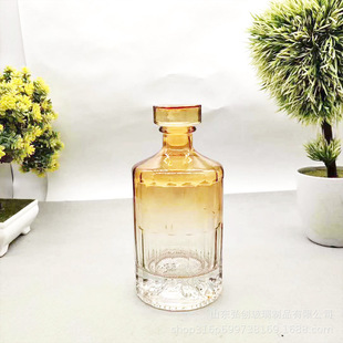 Spray bottle crystal white material white wine bottle glass empty bottle 500ml wedding banquet wine bottle glass bottle belt can be customized LOG